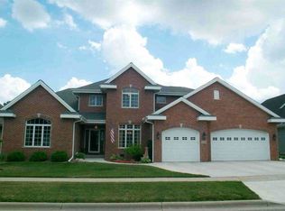 1256 Hanover Trl, Waunakee, WI 53597