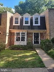 7915 Birchtree Ct