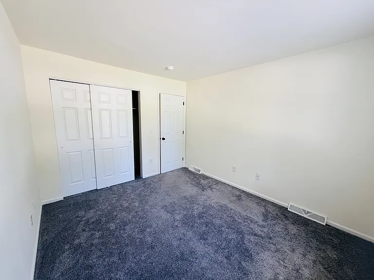 168 Stoney Dr — Photo 17