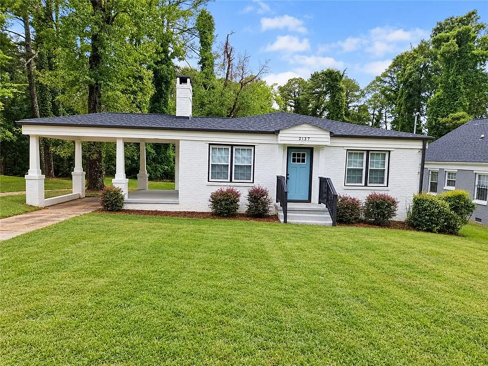 1392 Wadley Ave