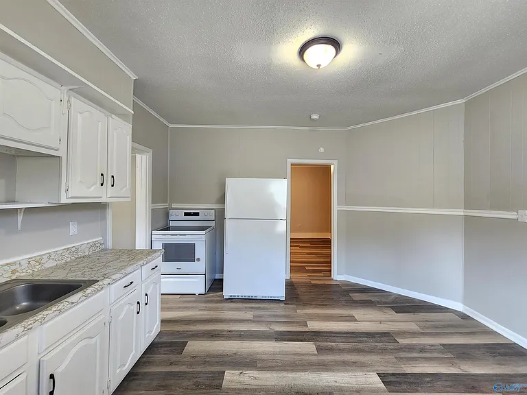 1426 Stevens Ave NE — Photo 10