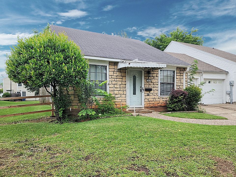 1st image of 31 Colony Park Dr