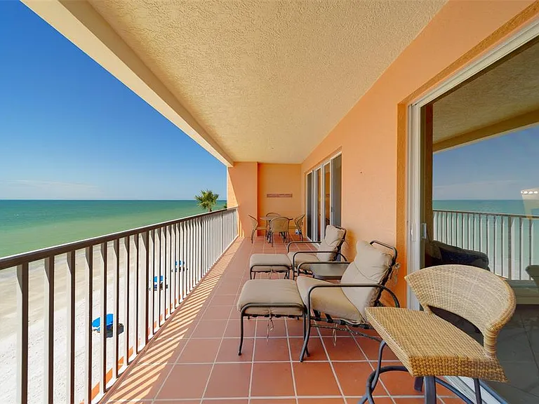 16450 Gulf Blvd #564 — Photo 42