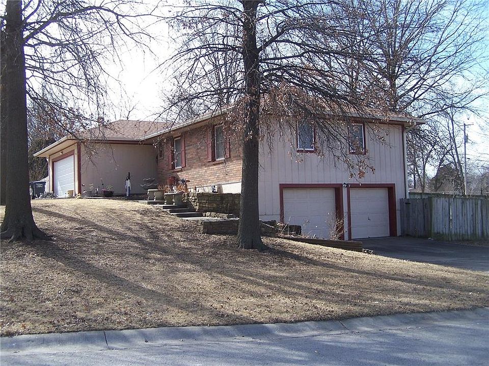 1st image of 608 N Halsey Ave