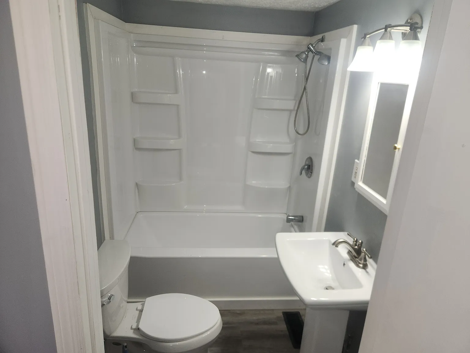 3 bed, 912 sqft, $1,200 — Photo 4