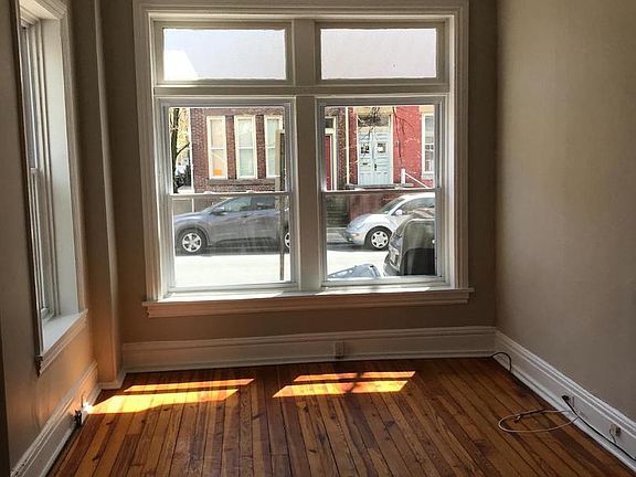 3rd image of 206 Kelker St