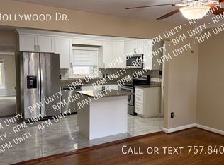 908 Hollywood Dr, Chesapeake, VA 23320