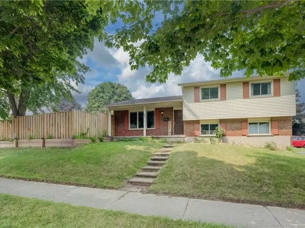 85 Foxhunt Rd, Waterloo, ON N2K 2R8