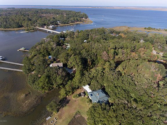 5th image of 2 Palmetto Grove Lane