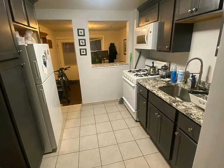 2619 Memphis St — Photo 4