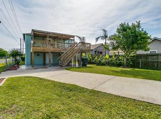 2201 Grover Ave, Galveston, TX 77551