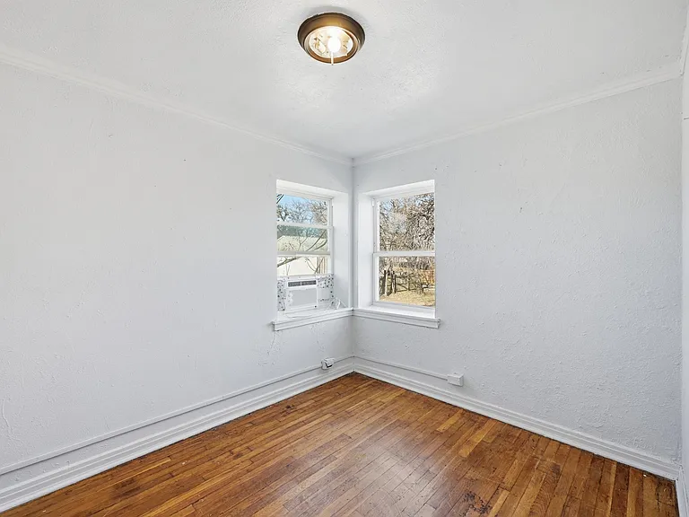 305 W Morton St #307 — Photo 14