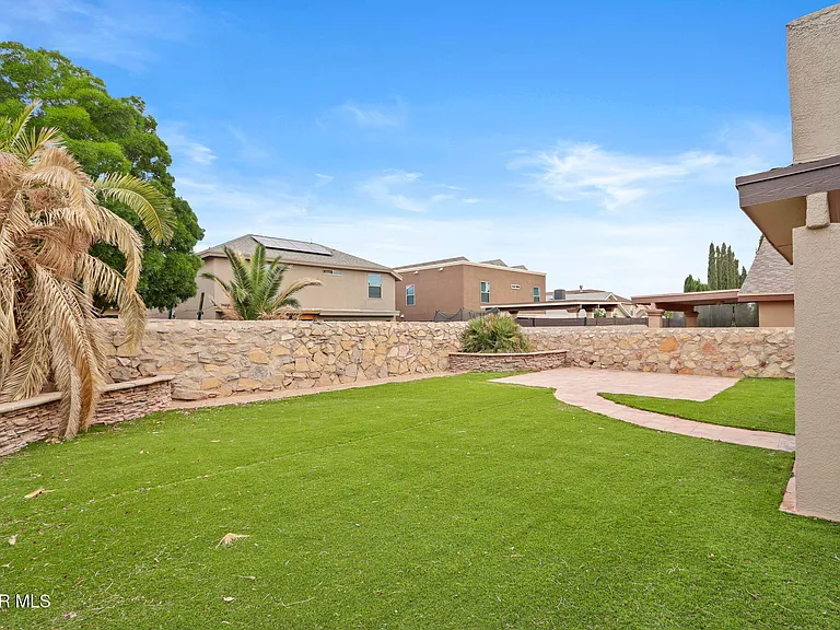 12564 Paseo Alegre Dr — Photo 48