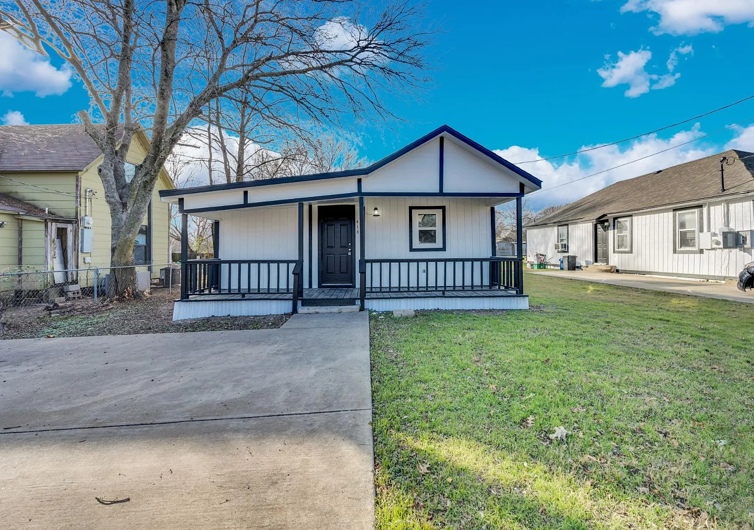 418 E Ave F - 416 E Ave F — Photo 1