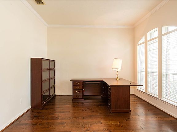 2nd image of 9115 Sunny Ridge Dr