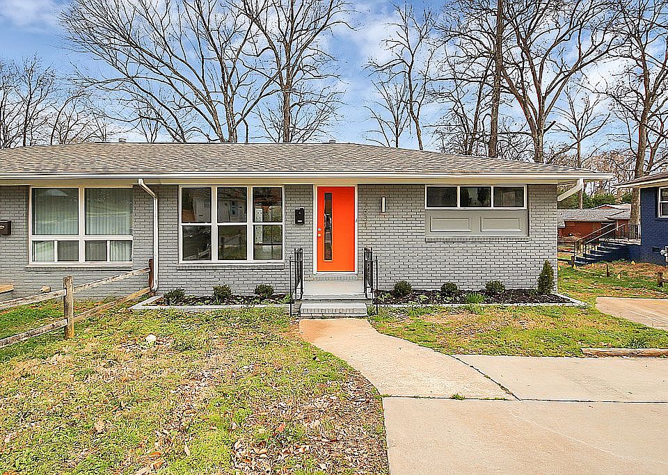 1st image of 1631 Herrin Ave