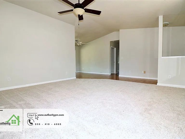 3657 Santa Rosa Way — Photo 6