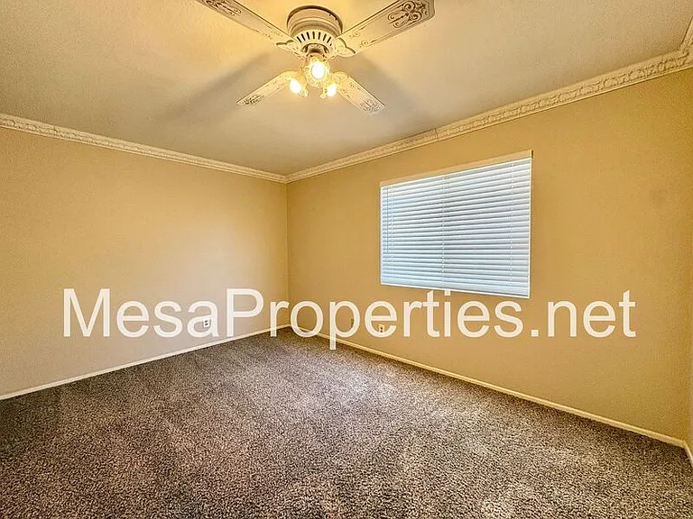 14383 La Crescenta Ave — Photo 11