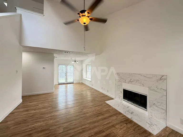 3230 Bear Springs Dr — Photo 7