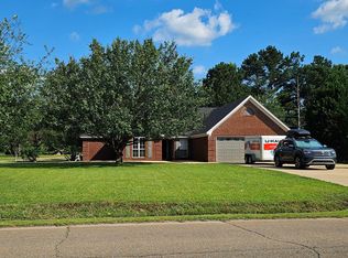 876 N Wolfe Rd, Caledonia, MS 39740