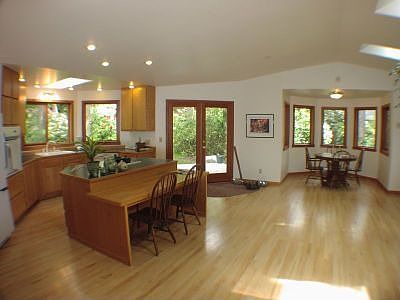 2nd image of 7970 NE Seawind Ave