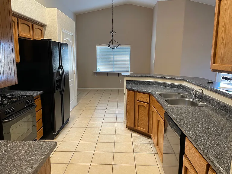 2692 S Otondo Dr — Photo 5