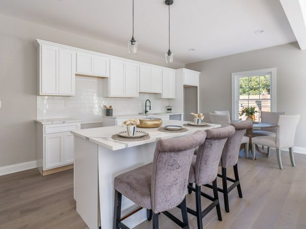 26 Cherry Hill Rd #2