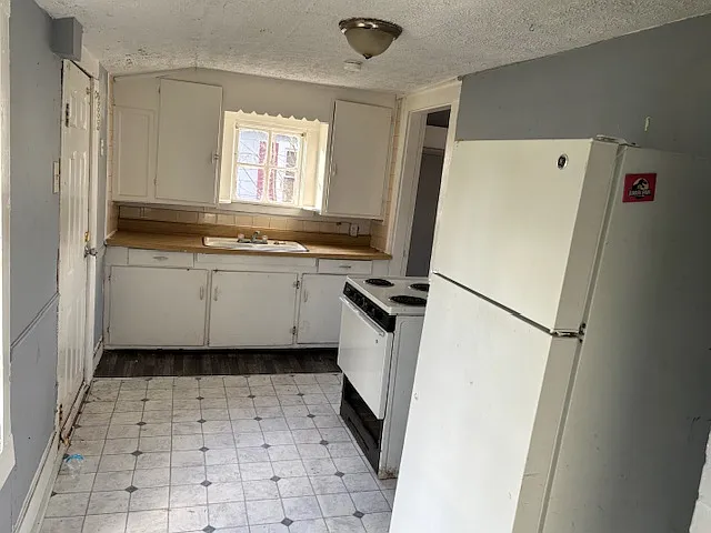 334 E Forest Ave — Photo 7