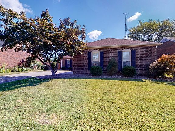 2nd image of 4037 Kensington Pl