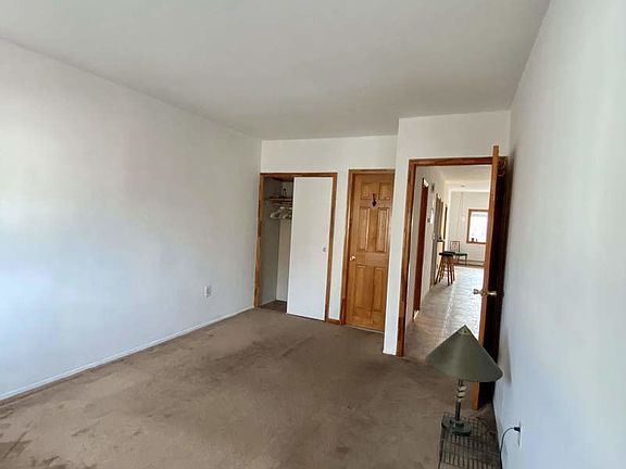 4th image of 235A Scholes St #2