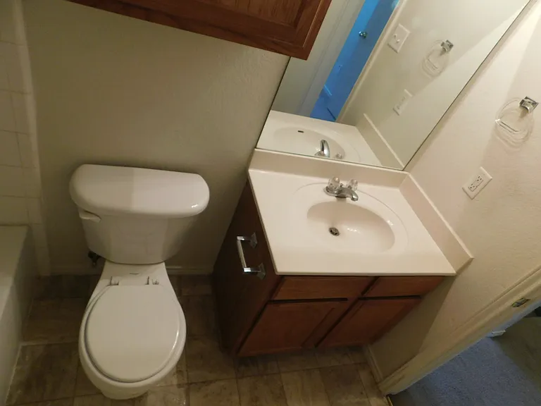 308 Creek St #D — Photo 11