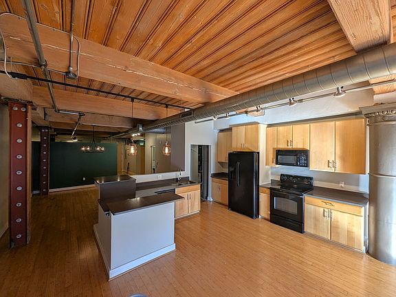 4th image of 1209 Washington Ave Suite 702