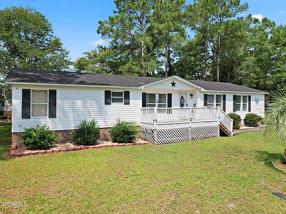 3rd image of 647 Deerpark Drive SW