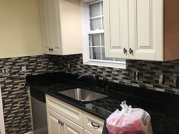 3rd image of 3716 Lavender Cir