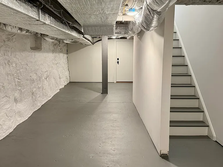54 Main St — Photo 26