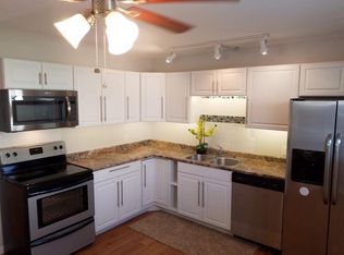 5829 Balsam Rd APT 4, Madison, WI 53711