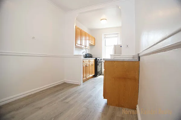 Rented by Norman Raindel, LREB | media 8