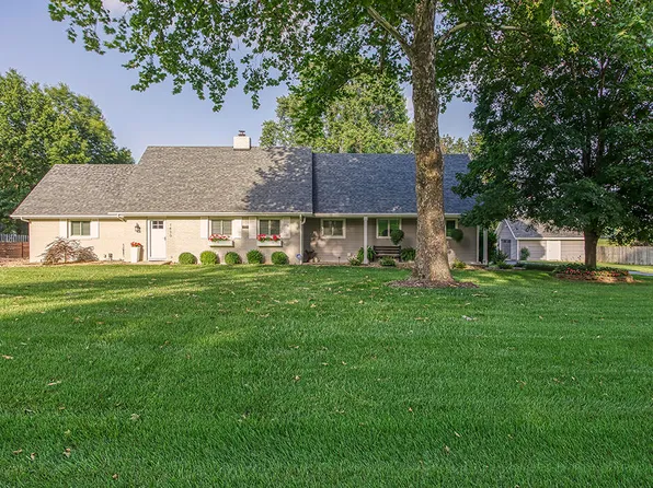 1430 S Briar Avenue, Springfield, MO 65809