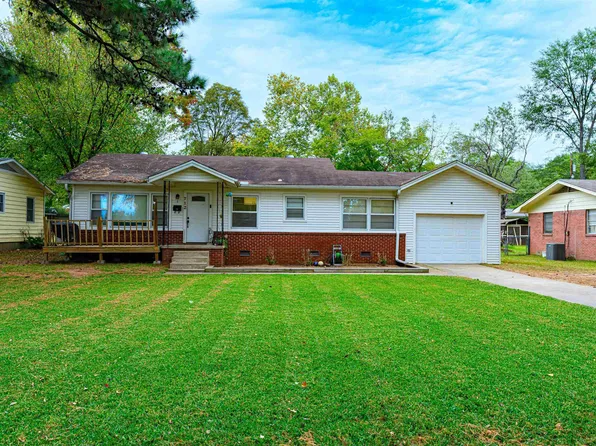 712 Harpole St, Jacksonville, AR 72076