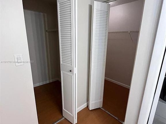 5th image of 1300 NE Miami Gardens Dr APT 207E