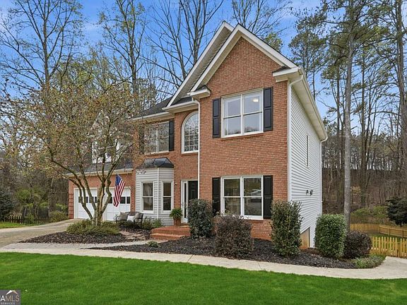 2nd image of 60 Gilbert Cir