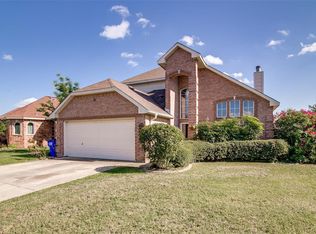 201 Larkspur Dr, Forney, TX 75126