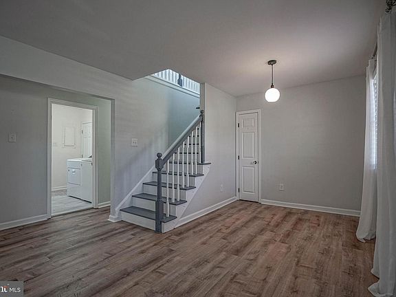 5th image of 308 E Collings Dr