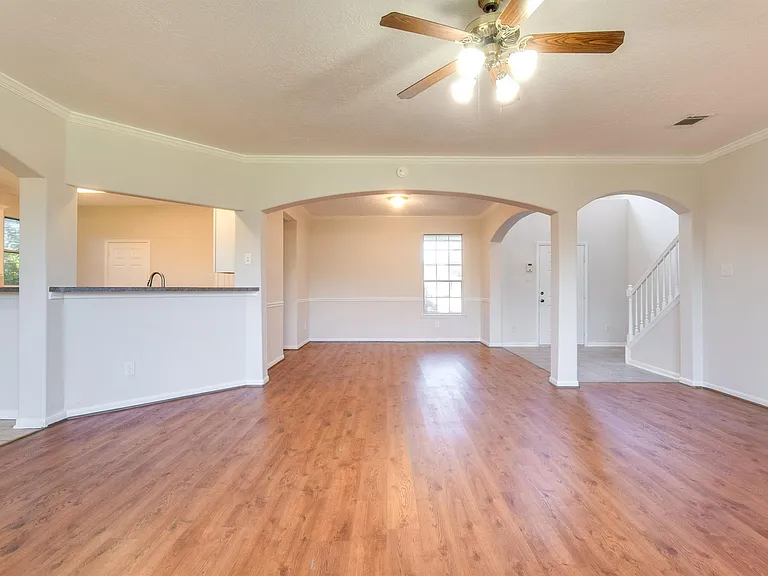 1907 Glen Eden Ct — Photo 12