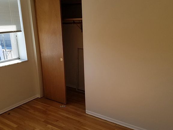 5th image of 4247 Meramec St APT 2