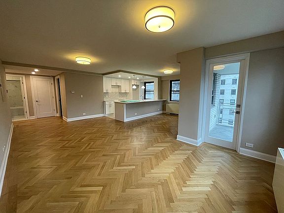 5th image of 305 E 86th St #6UVE