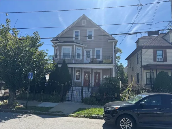 82 Sumter St, Providence, RI 02907