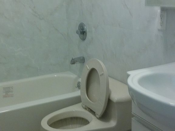 5th image of 15 Monroe St APT 6