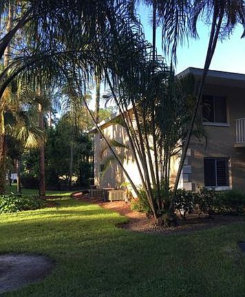 2nd image of 5644 Woodmere Lake Cir
