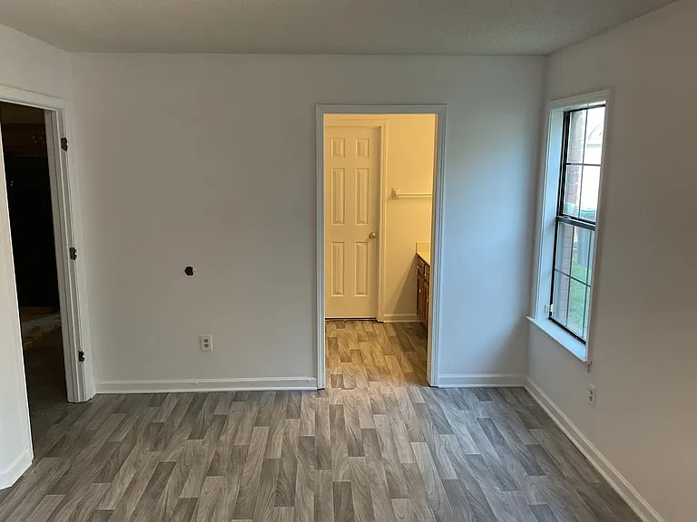 6891 Snyder Rd — Photo 3